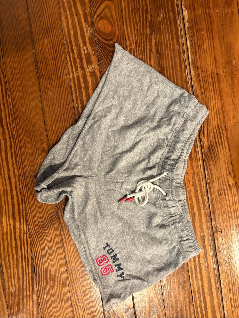 Tommy Hilfiger Athletic Shorts with 85 Logo